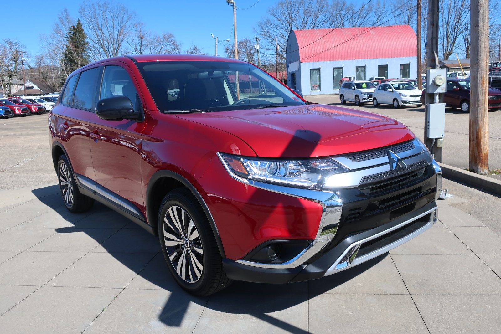 Mitsubishi outlander 2020 года