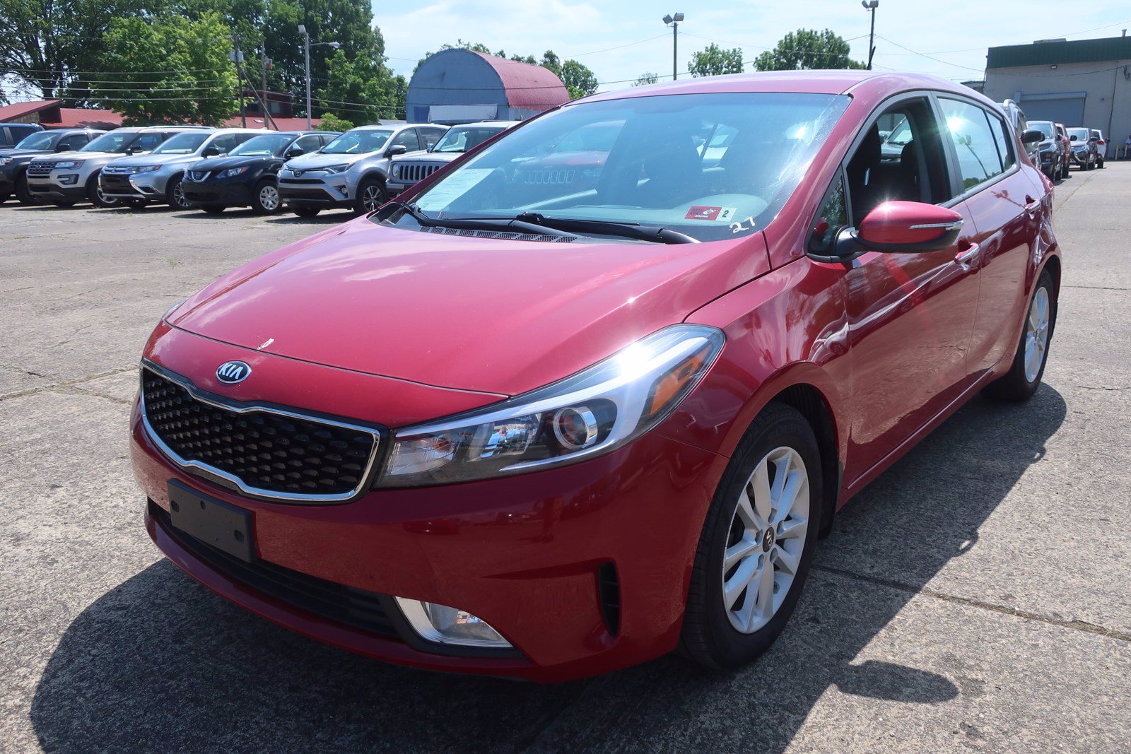 Pre-Owned 2017 Kia Forte5 LX FWD Hatchback